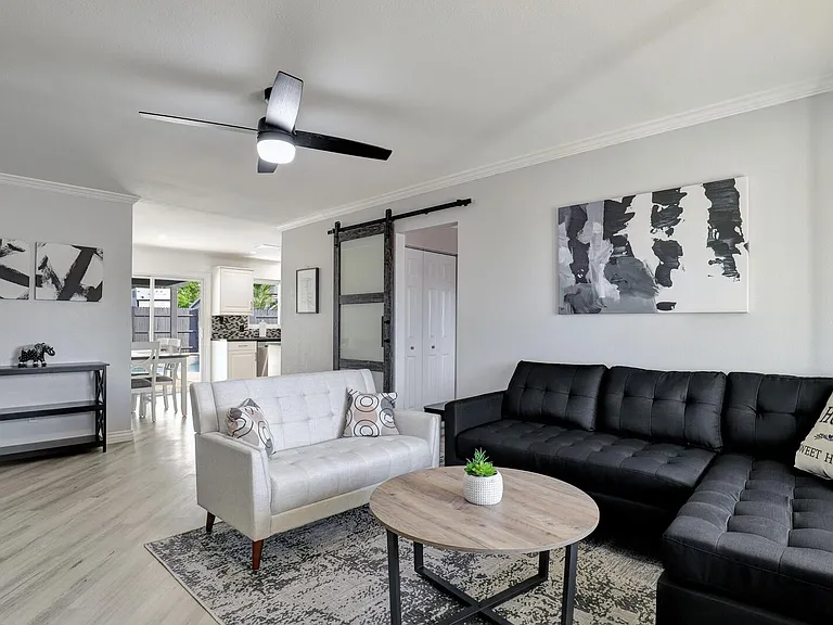 2023 W Posada Cir — Photo 4