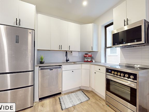 3rd image of 3044 32nd St APT A4
