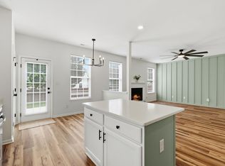 112 Smith Rock Dr, Holly Springs, NC 27540