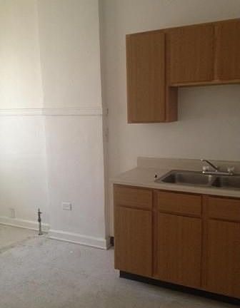 5th image of 7421 S Blackstone Ave