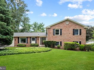 8814 Maxwell Dr, Potomac, MD 20854