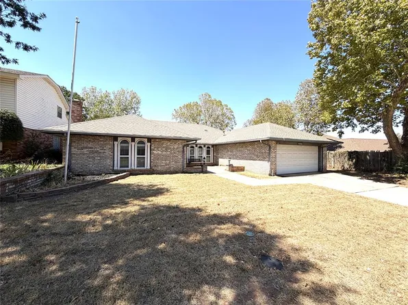 9217 Sutton Pl, Oklahoma City, OK 73132