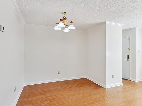 4th image of 1020 Saint Julien Dr APT 125