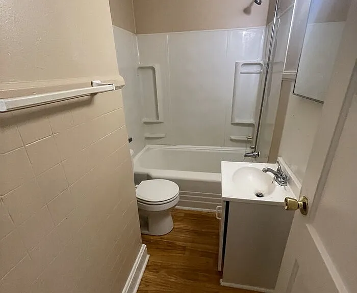 101 Givens St #A — Photo 9