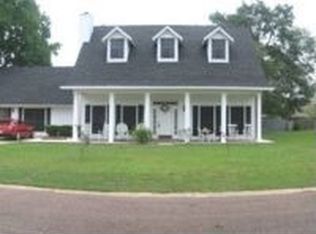 92 N Chesnut, Columbus, MS 39705