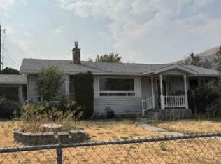 1017 Crawford Ave, Wenatchee, WA 98801