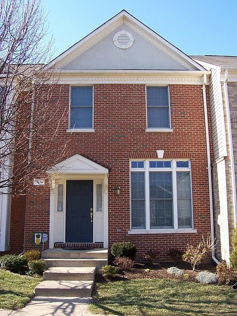 3926 Kathryn Jean Ct, Fairfax, VA 22033