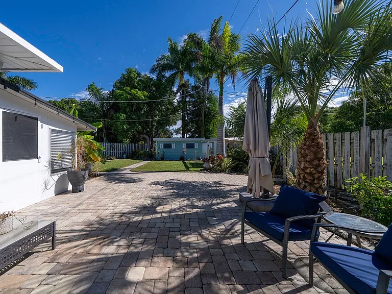 4464 E Riverside Dr — Photo 23