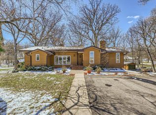 12103 Ridgemount Ave W, Minnetonka, MN 55305