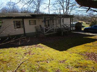 2474 Mine Lick Creek Rd, Cookeville, TN 38501