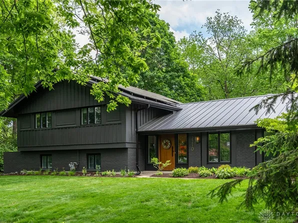 2210 Ridgeway Rd, Dayton, OH 45419