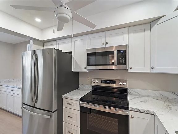 4th image of 5856 Palm Aire Ln #104