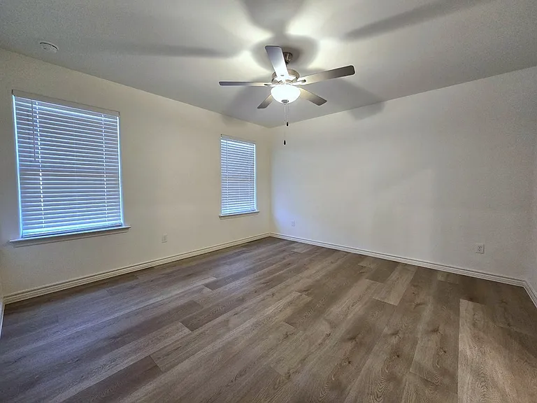 1317 Hogback Way — Photo 10