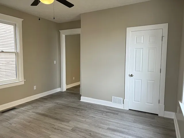 2 bed, 1.5 bath, 1250 sqft, $1,320 — Photo 3