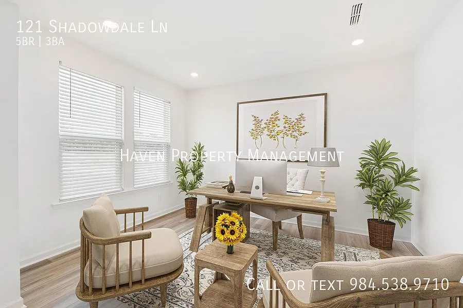 First Month's Rent Promotion! - Elegant 5-Bedroom Home with Modern Luxury Touches — Photo 4