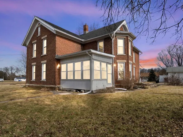 5614 Wheelock Rd, Fort Wayne, IN 46835