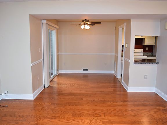 4th image of 63 Almond Dr