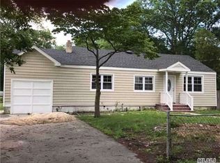 1029 Ferndale Blvd, Central Islip, NY 11722