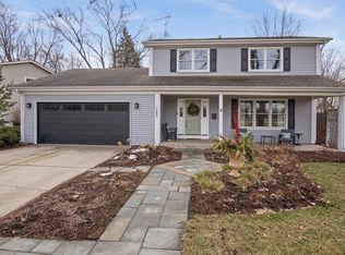 723 Fellows St, Saint Charles, IL