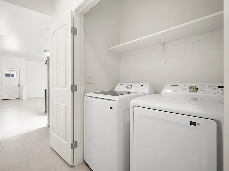 3217 N Mountain Ave — Photo 5