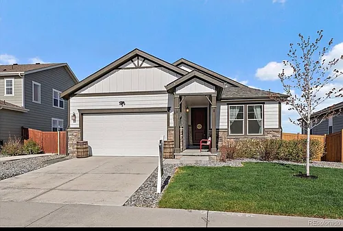 849 N Vandriver Way Photo 1