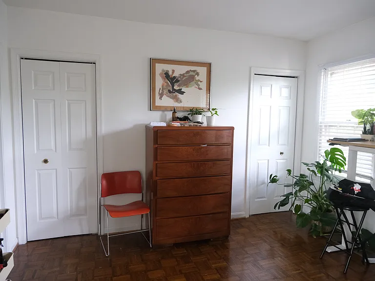 1949 Calvert St NW #B — Photo 14