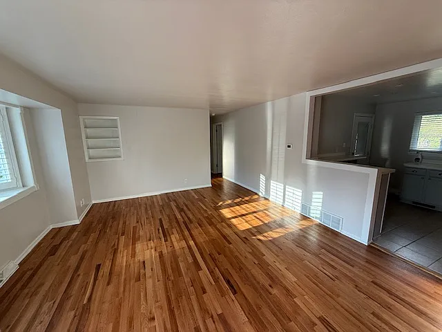 6116 S Josephine Way — Photo 5