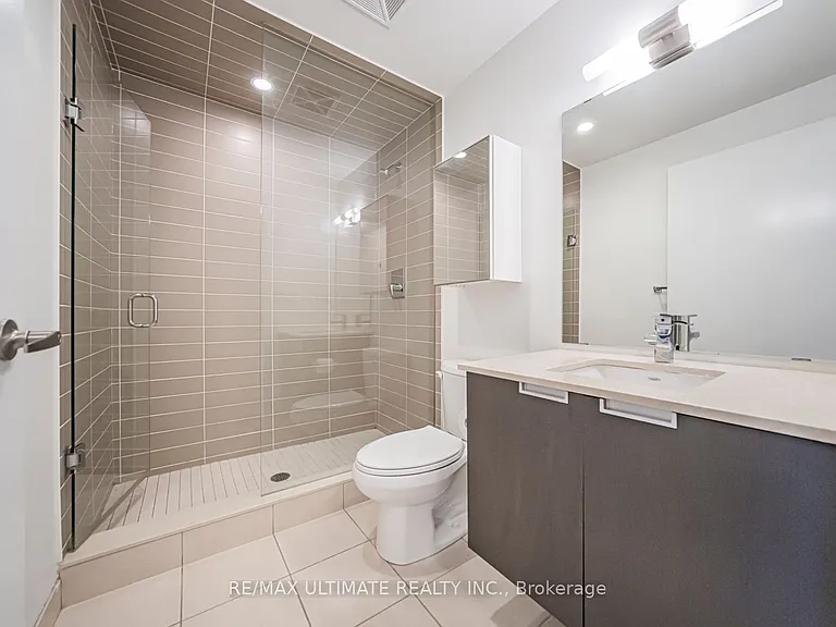 400 Wellington St W #306 — Photo 18