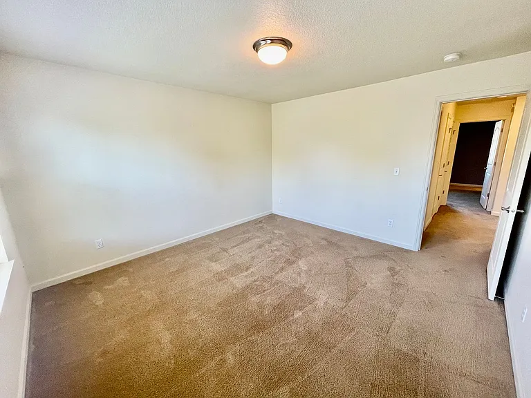 12947 NW Clement Ln — Photo 20