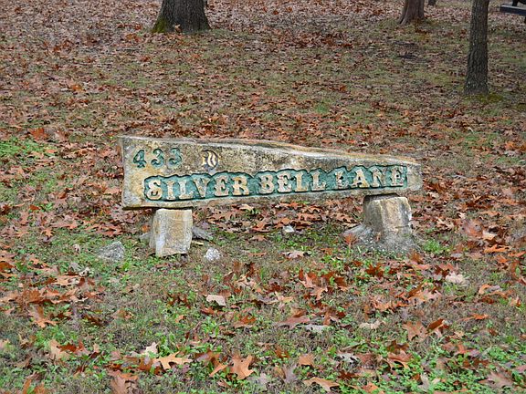 5th image of 433 Silverbell