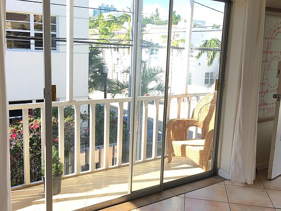 2nd image of 358 Euclid Ave APT 7