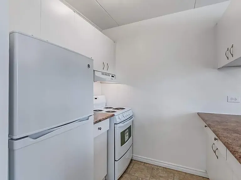 360 Cumberland Ave #2004 — Photo 26