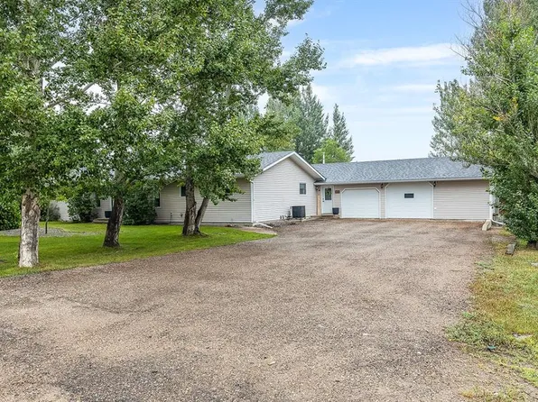 22 5th Ave W, Barnwell, AB T0K 0B0