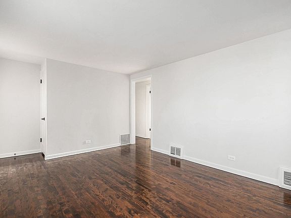 3rd image of 3519 Lonnquist Dr