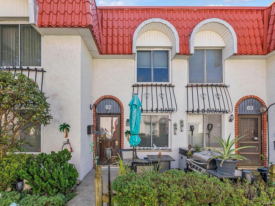 1st image of 82 Alhambra Drive