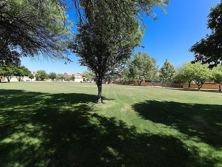 550 W Calle Sombra Linda — Photo 24
