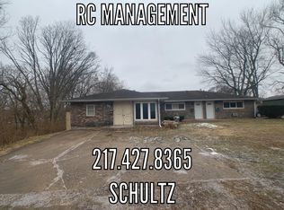 42 Schultz St APT C, Danville, IL 61832