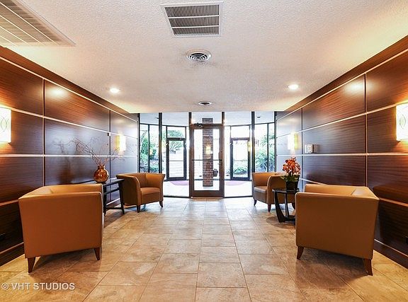 2nd image of 2046 Saint Johns Ave APT 3B