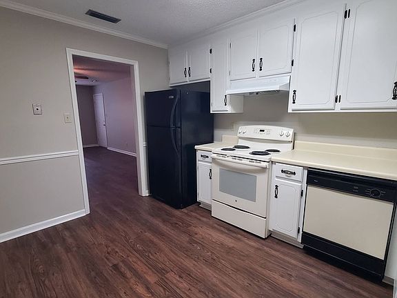 4th image of 1745 Poplar St Unit A