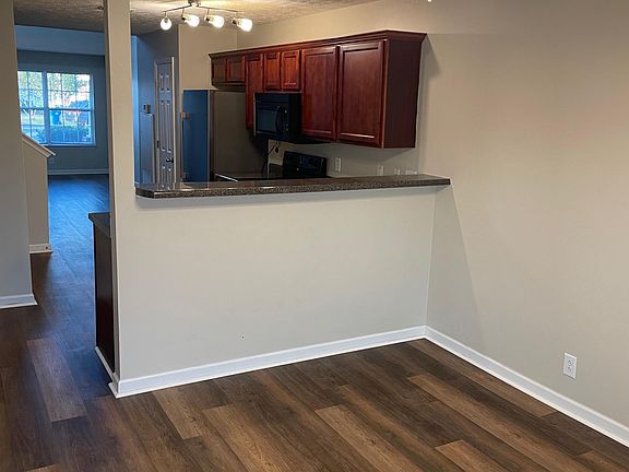 5th image of 4844 Laura Jeanne Blvd