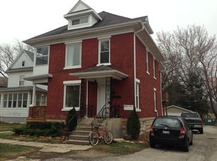 522 College Ave APT 1, Dekalb, IL 60115