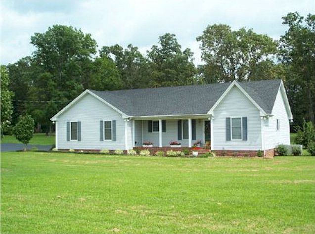 1st image of 417 Everett Ln