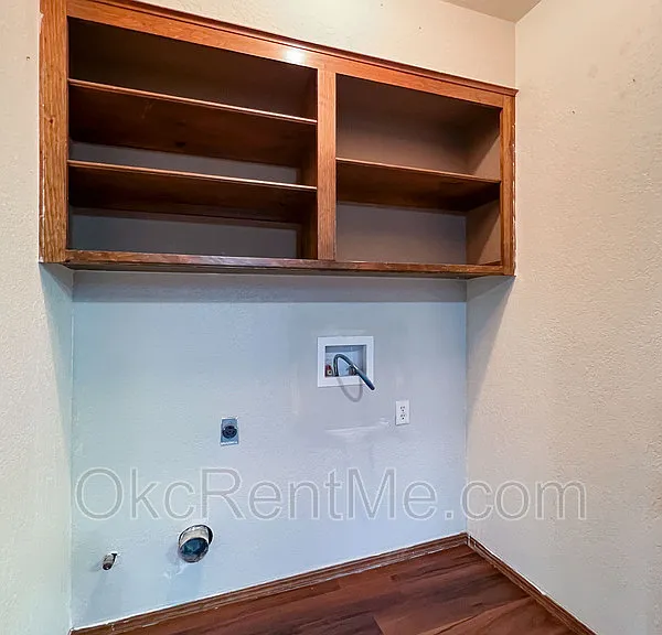 6801 Chisholm Ct — Photo 15