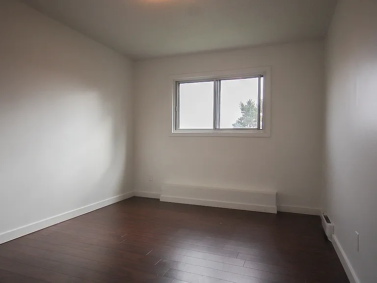 475 Lancaster St W #28 — Photo 18