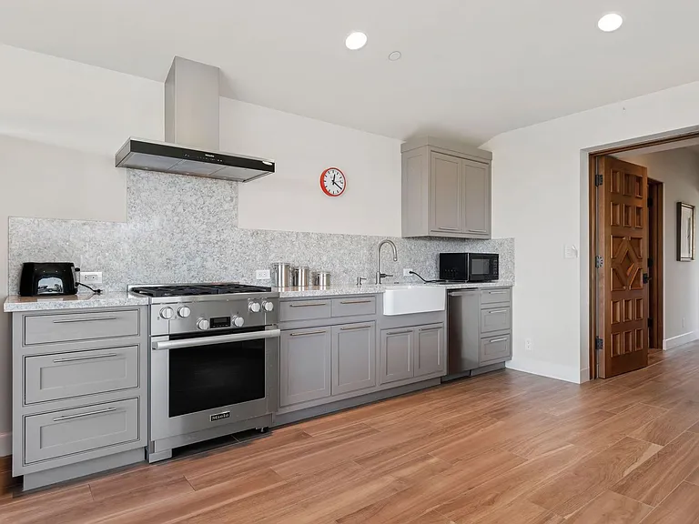 2700 Vista Oceano Ln — Photo 16