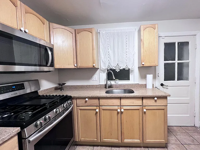 3405 Brunswick Ave — Photo 11