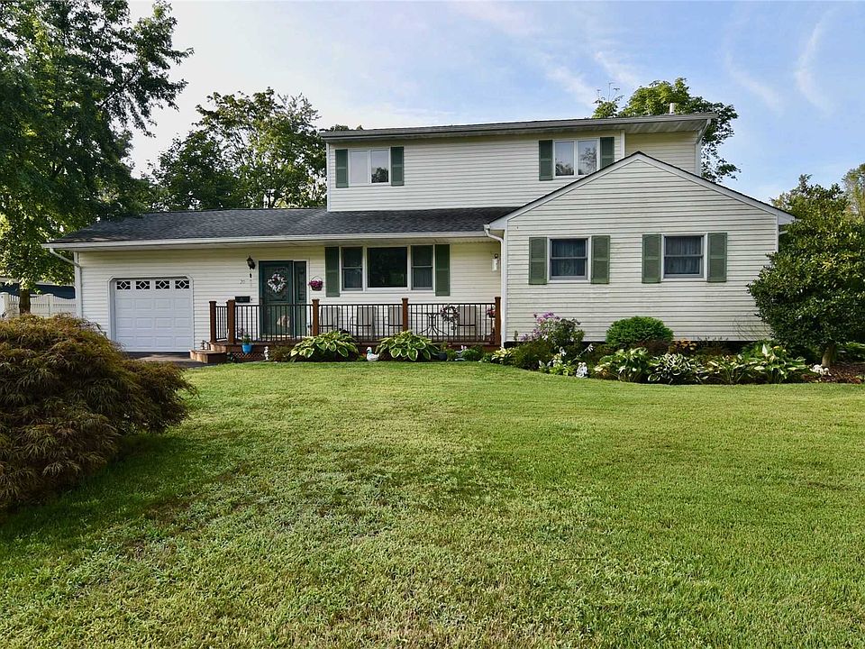 1st image of 20 Hileen Dr