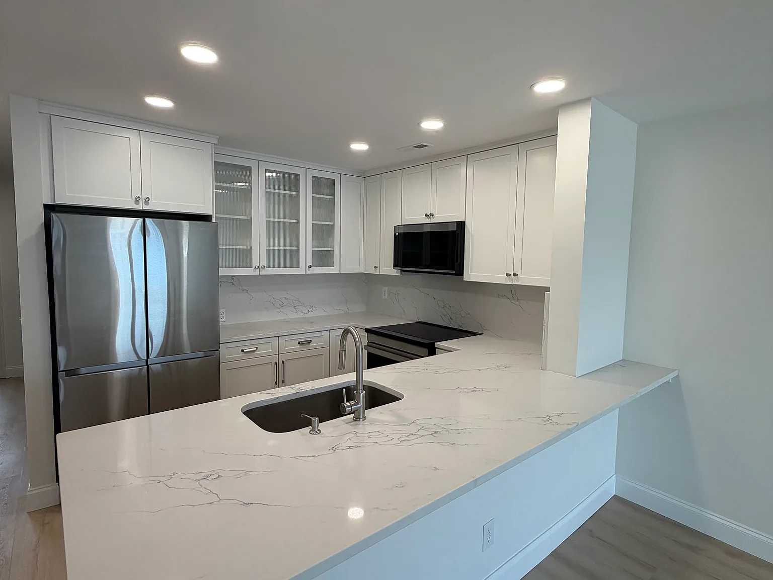 3 bed, 1186 sqft, $3,000 — Photo 1