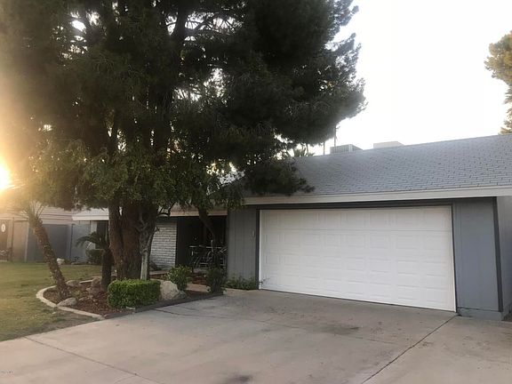 3rd image of 2326 W Waltann Ln