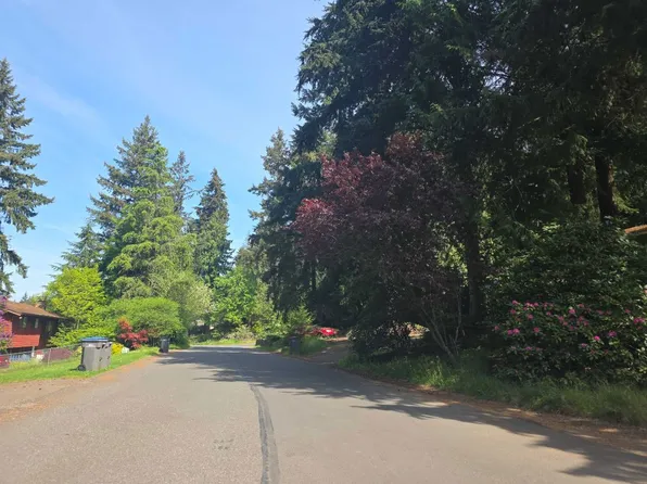 6843 Clover Blossom Ln NE, Bremerton, WA 98311